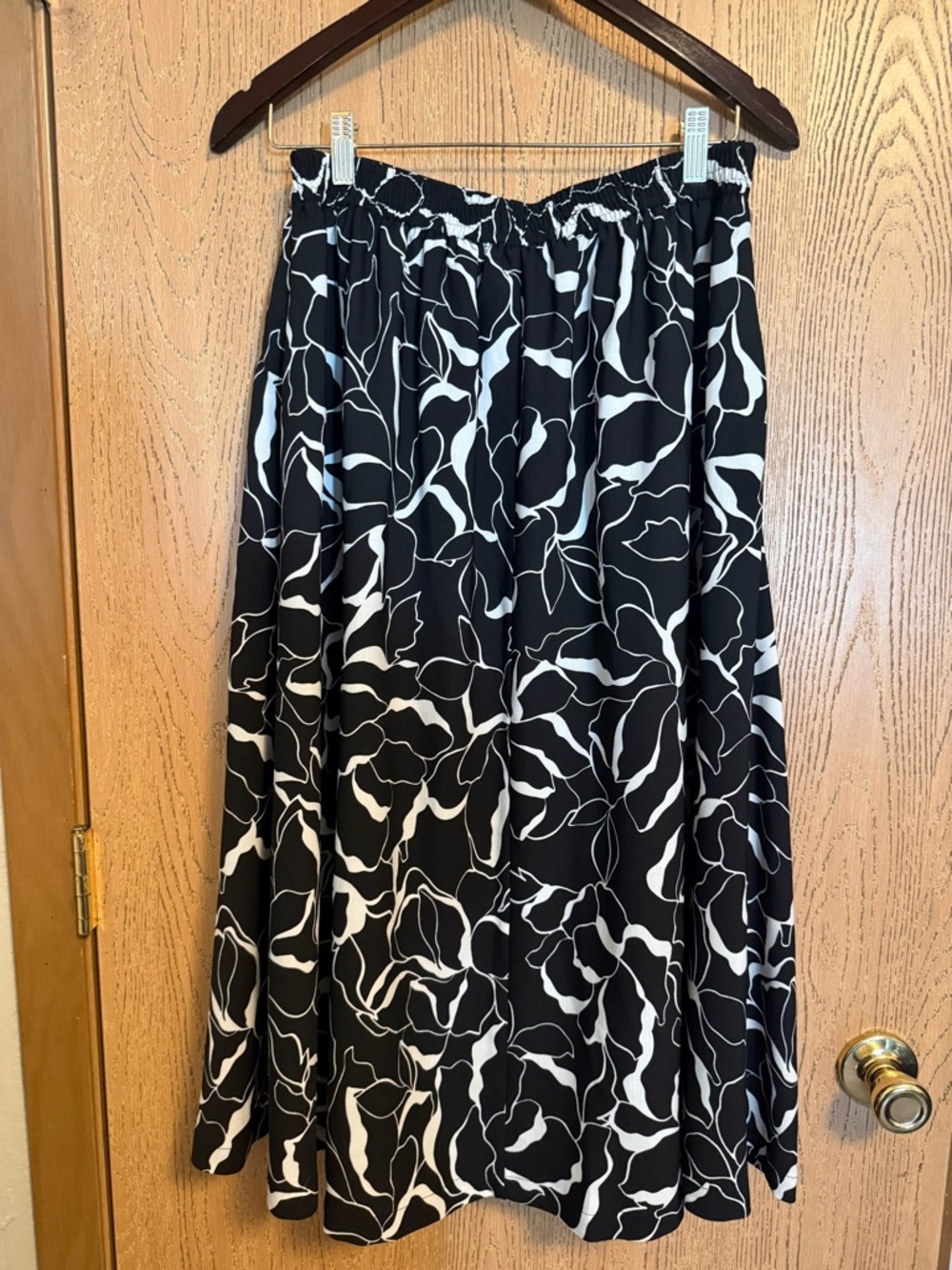 Nine West Black & White Floral Midi Skirt